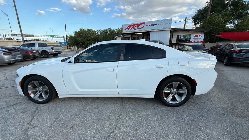 2016 Dodge Charger Image 4