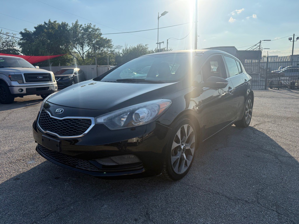 2015 Kia Forte Image 2