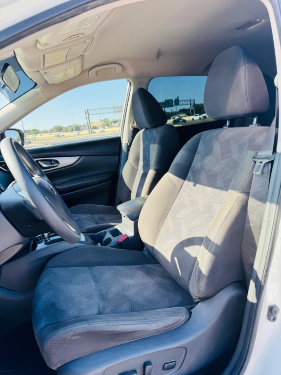 2015 Nissan Rogue Image 5