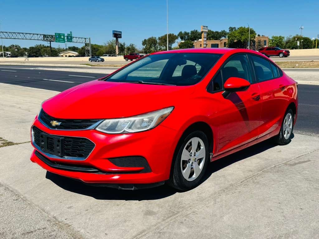 2018 Chevrolet Cruze Image 1