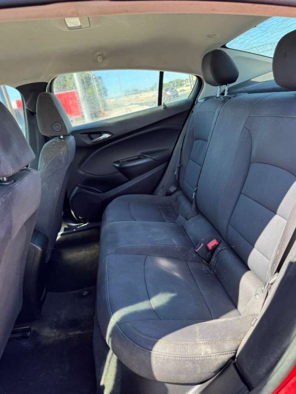 2018 Chevrolet Cruze Image 4