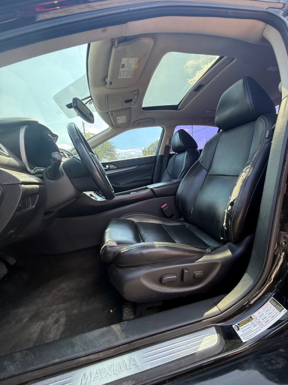 2017 Nissan Maxima Image 4