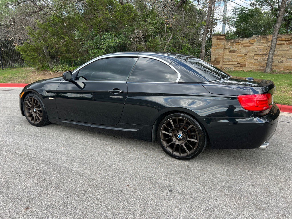 2013 BMW 3 Series Image 5