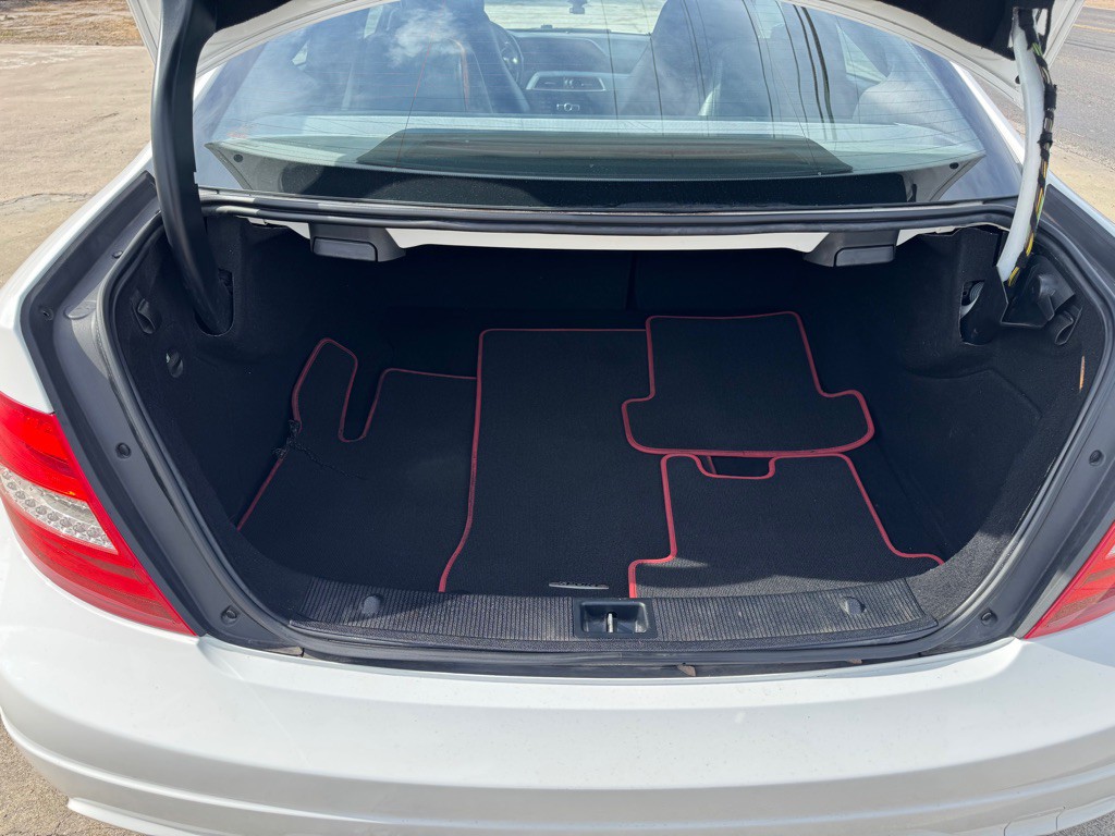 2013 Mercedes-Benz C-Class Image 10