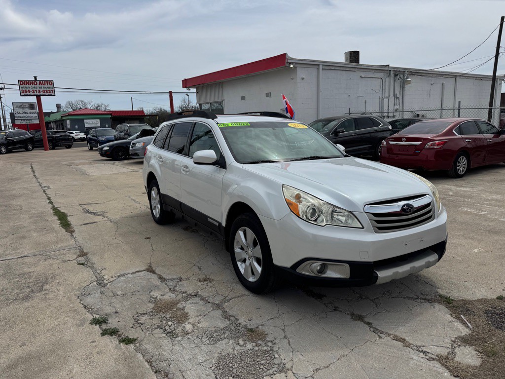 2011 Subaru Outback Image 8