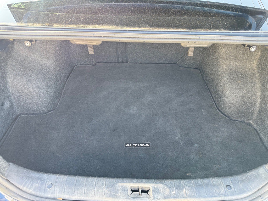 2019 Nissan Altima Image 10