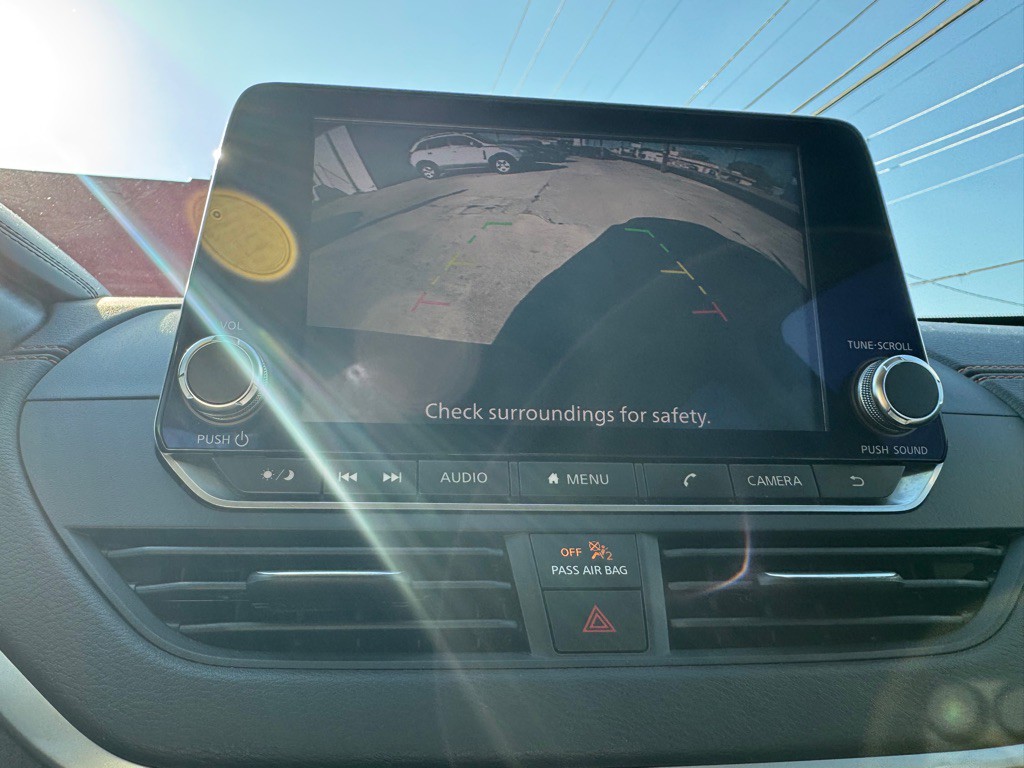 2019 Nissan Altima Image 15