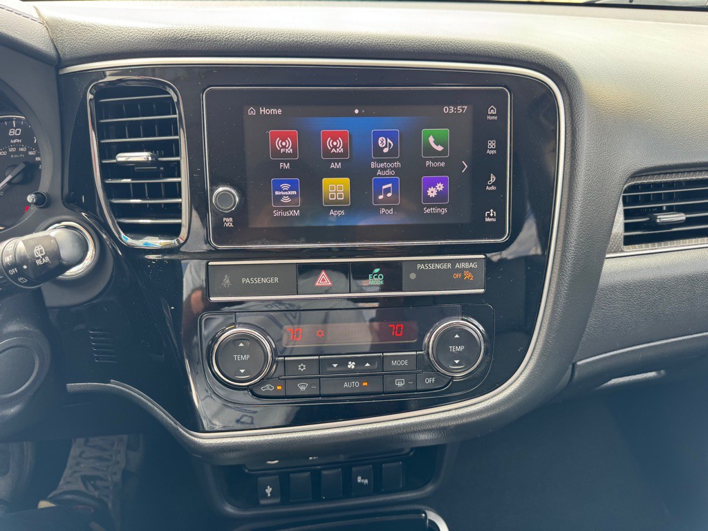 2019 Mitsubishi Outlander Image 15