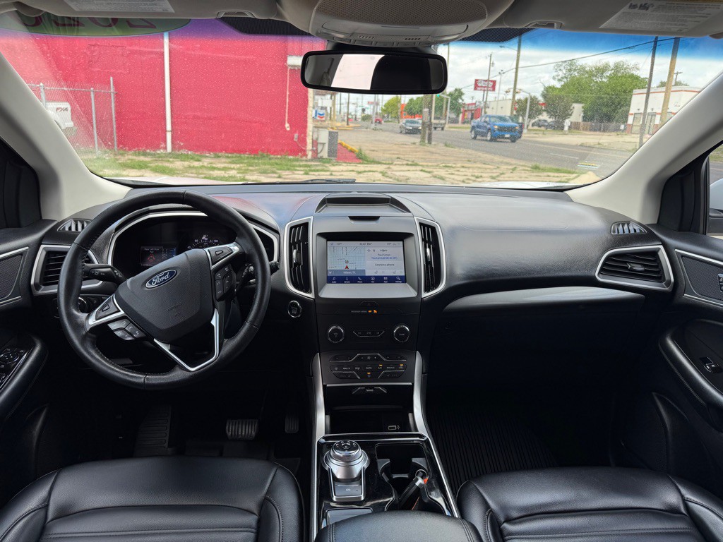 2020 Ford Edge Image 14