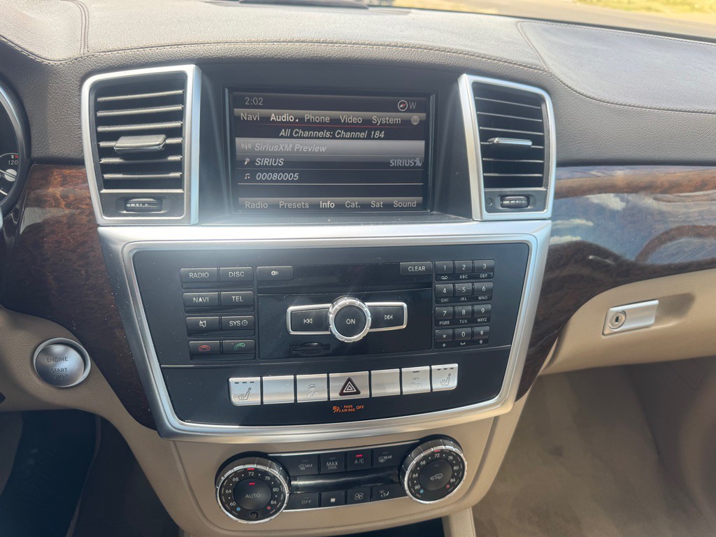 2013 Mercedes-Benz GL-Class Image 16