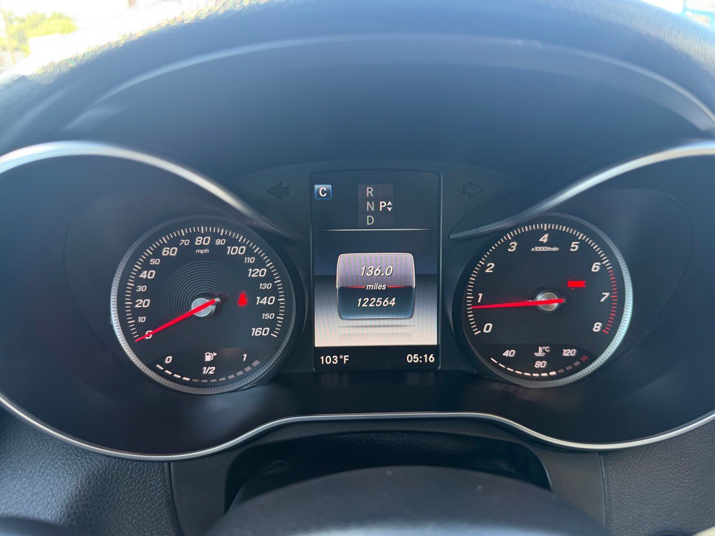 2016 Mercedes-Benz C-Class Image 19