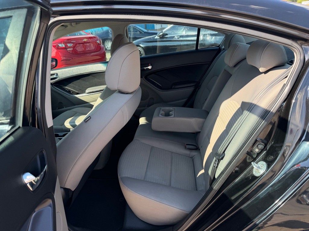 2015 Kia Forte Image 11