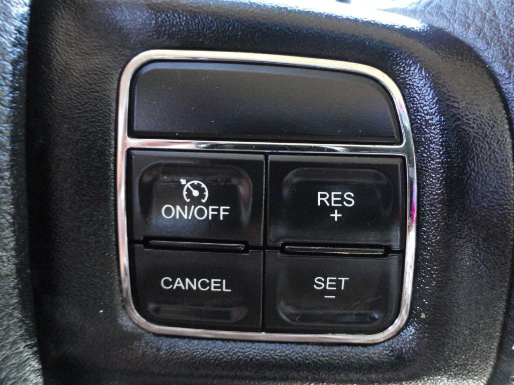 2014 Dodge Avenger Image 18
