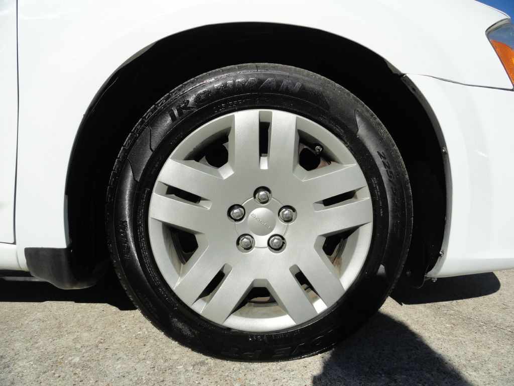 2014 Dodge Avenger Image 19