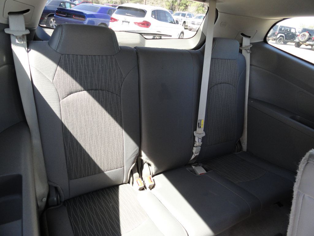 2015 Chevrolet Traverse Image 11