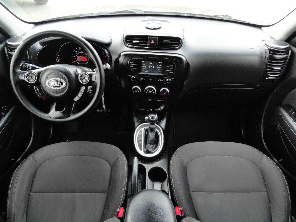 2016 Kia Soul Image 6