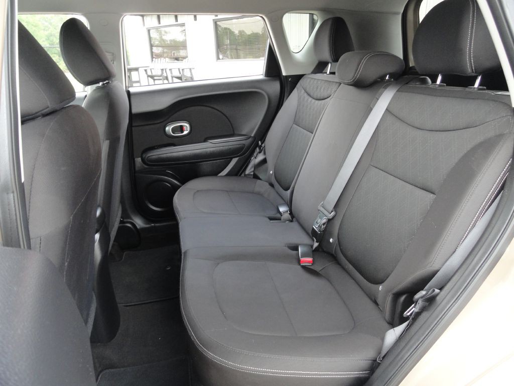 2016 Kia Soul Image 9