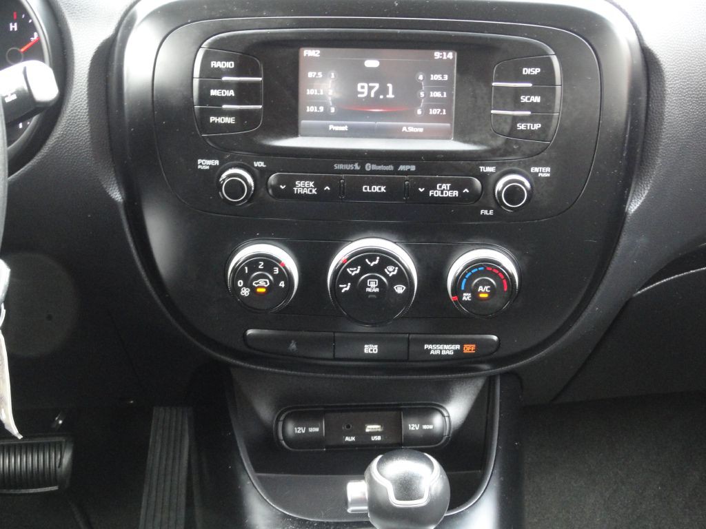 2016 Kia Soul Image 16