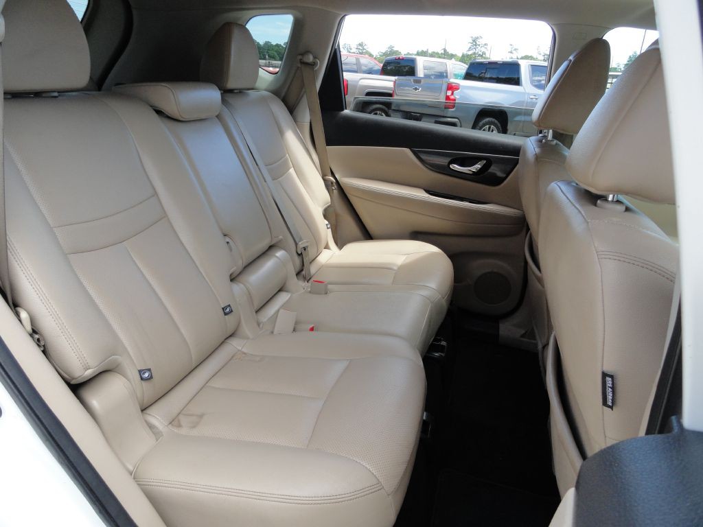 2016 Nissan Rogue Image 7