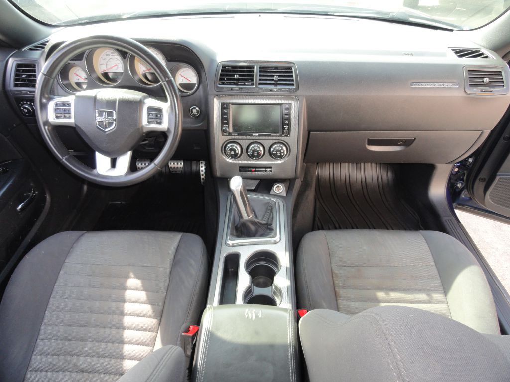 2014 Dodge Challenger Image 6