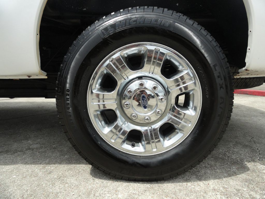 2015 Ford F-250 Image 38