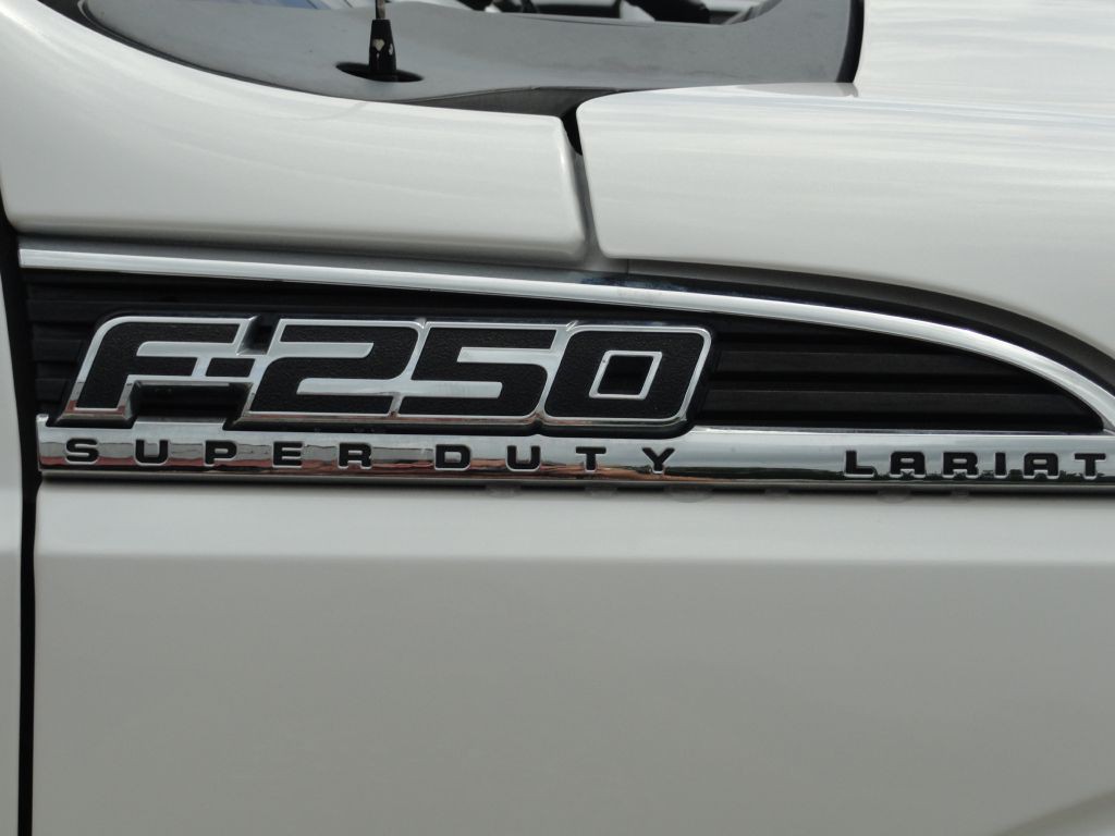 2015 Ford F-250 Image 41