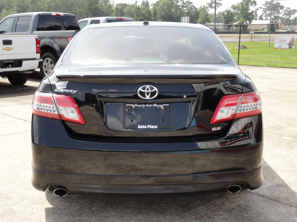 2010 Toyota Camry Image 4