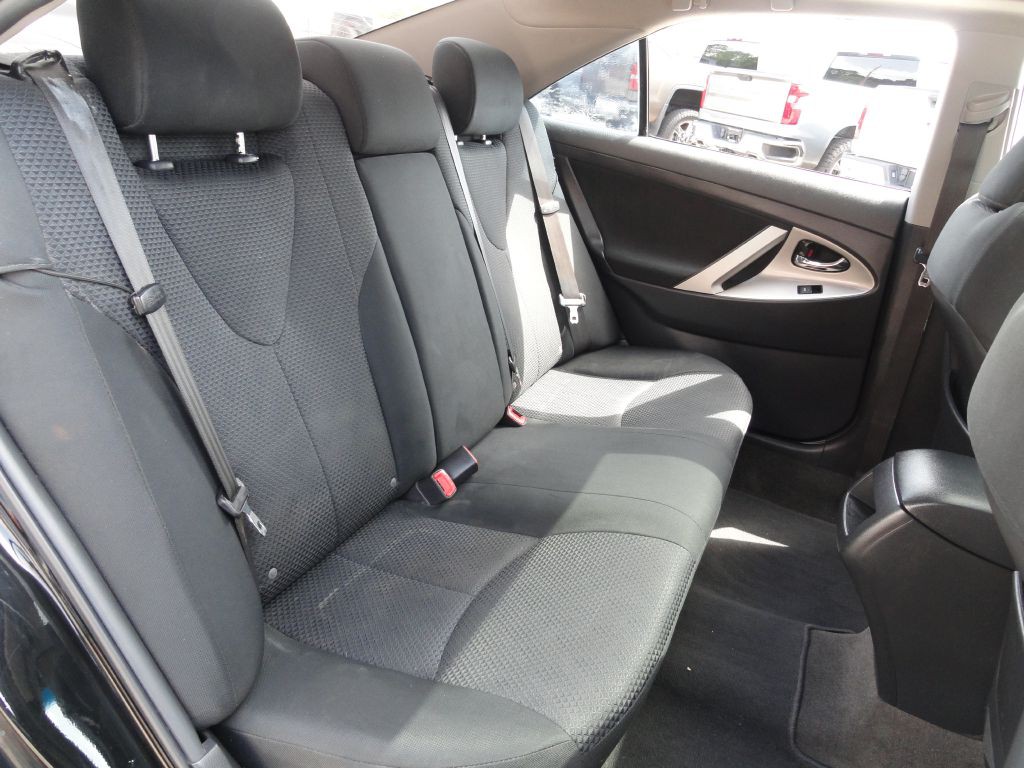 2010 Toyota Camry Image 7