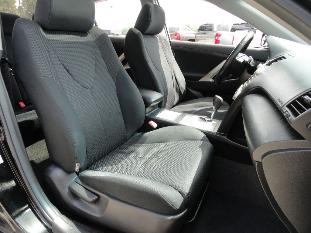 2010 Toyota Camry Image 8