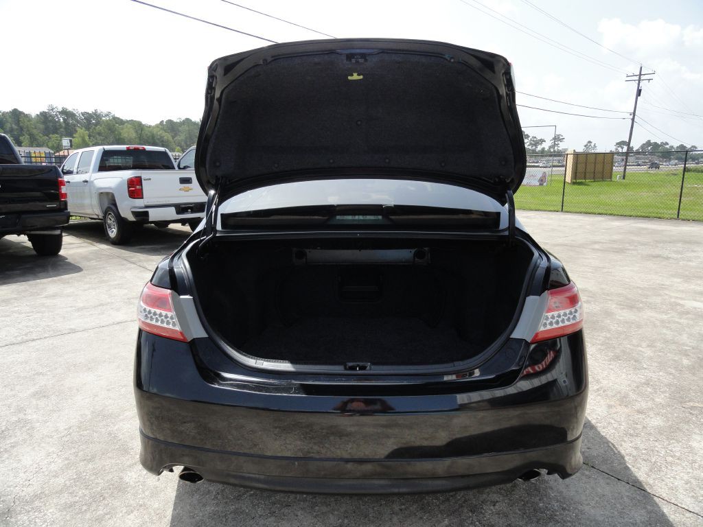 2010 Toyota Camry Image 11