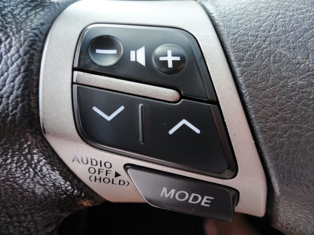 2010 Toyota Camry Image 17