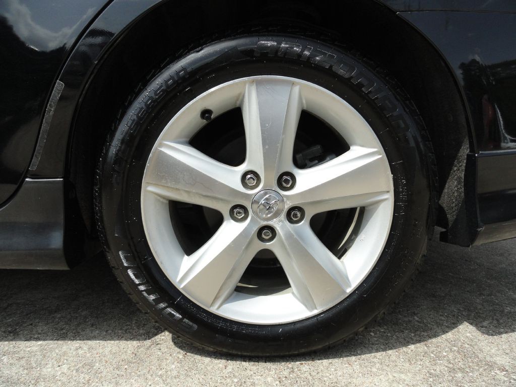 2010 Toyota Camry Image 22