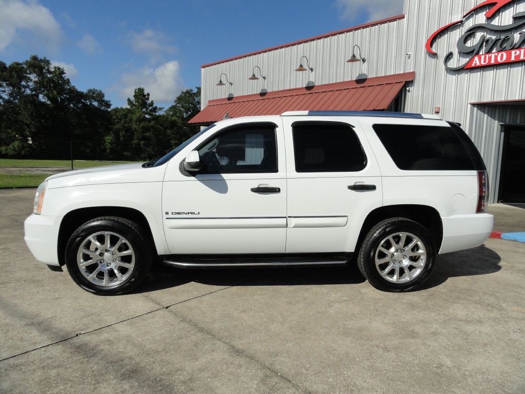 2007 GMC Yukon Image 3