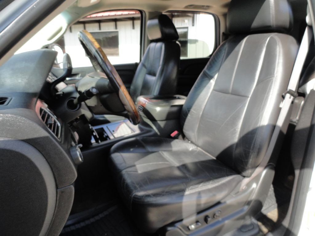 2007 GMC Yukon Image 10