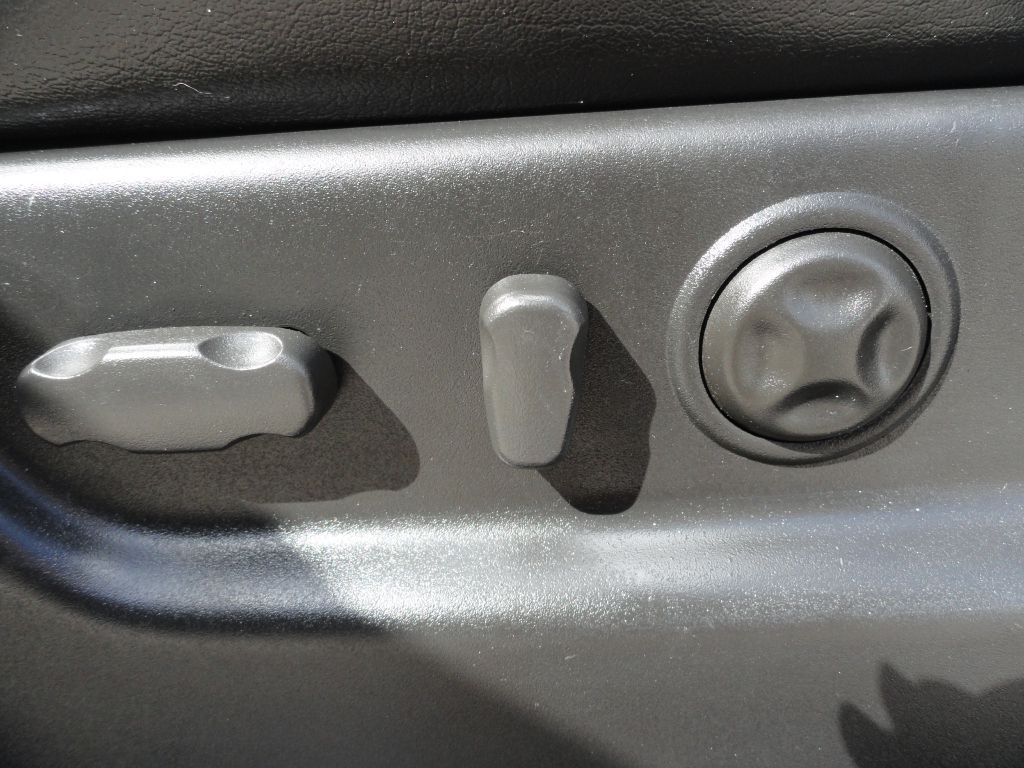 2007 GMC Yukon Image 24