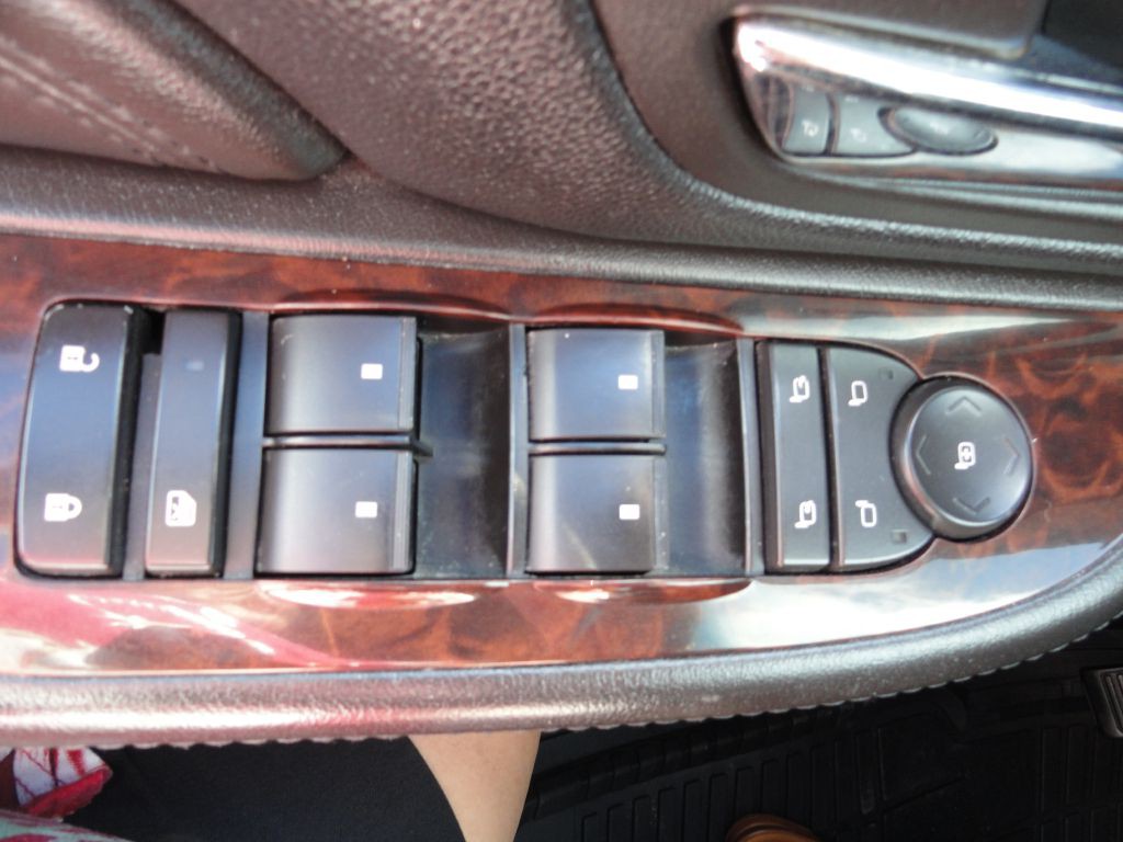 2007 GMC Yukon Image 25