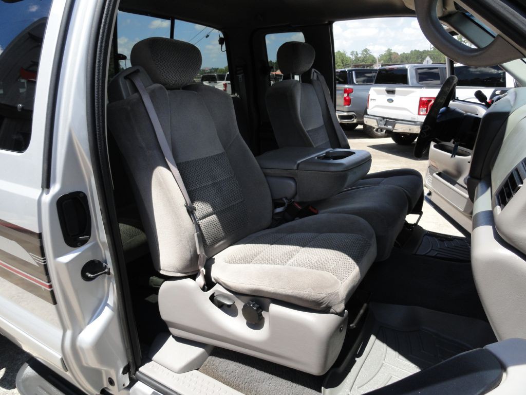 2001 Ford F-250 Image 9
