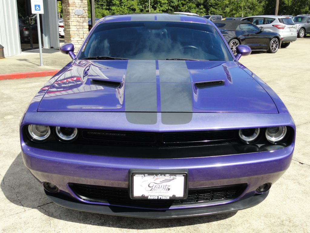 2016 Dodge Challenger Image 2