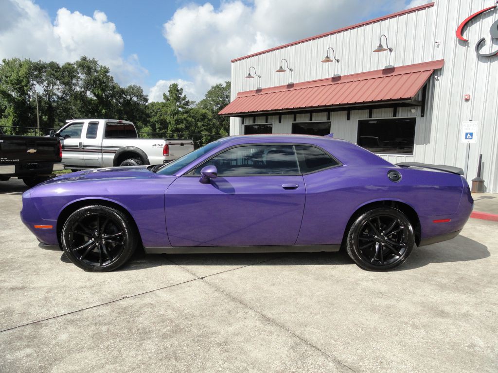 2016 Dodge Challenger Image 3