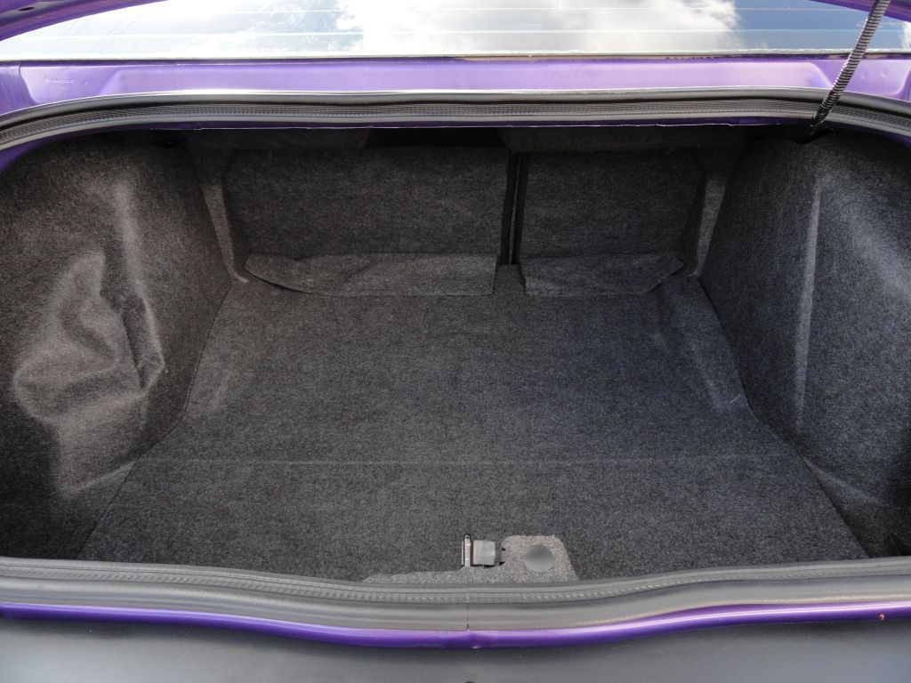 2016 Dodge Challenger Image 12