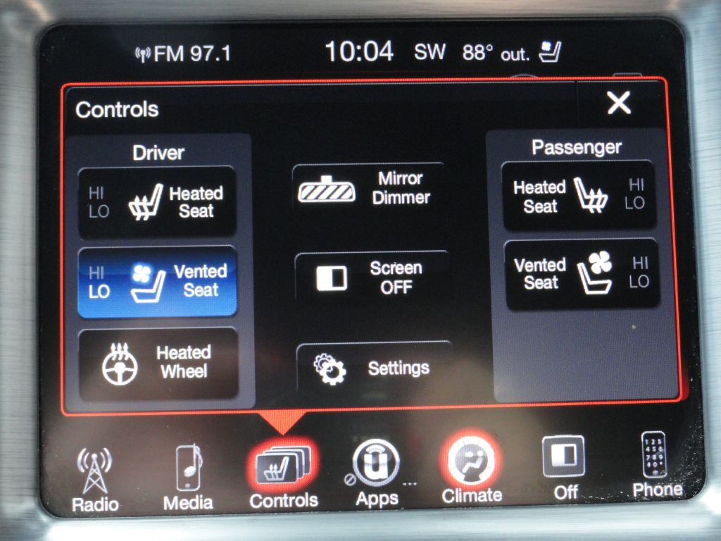2016 Dodge Challenger Image 16