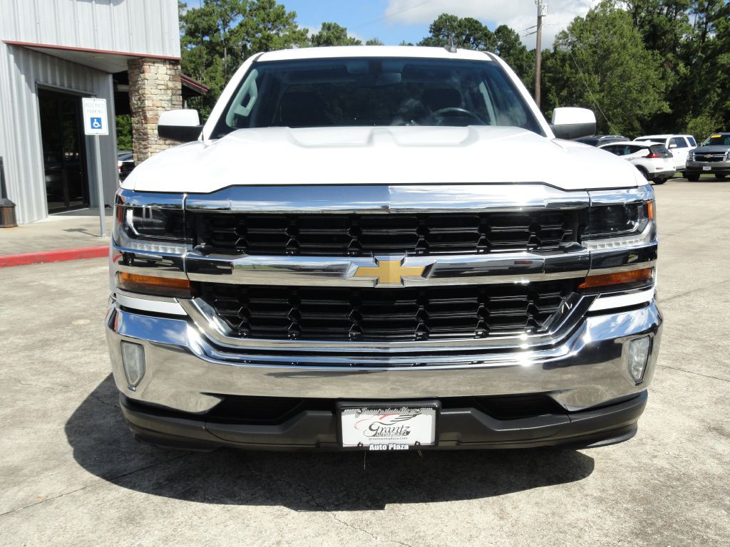 2017 Chevrolet Silverado 1500 Image 2