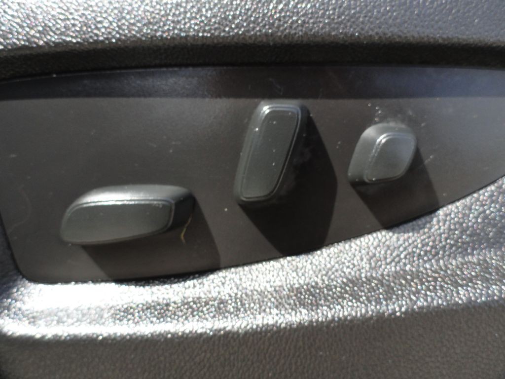 2017 Chevrolet Silverado 1500 Image 19