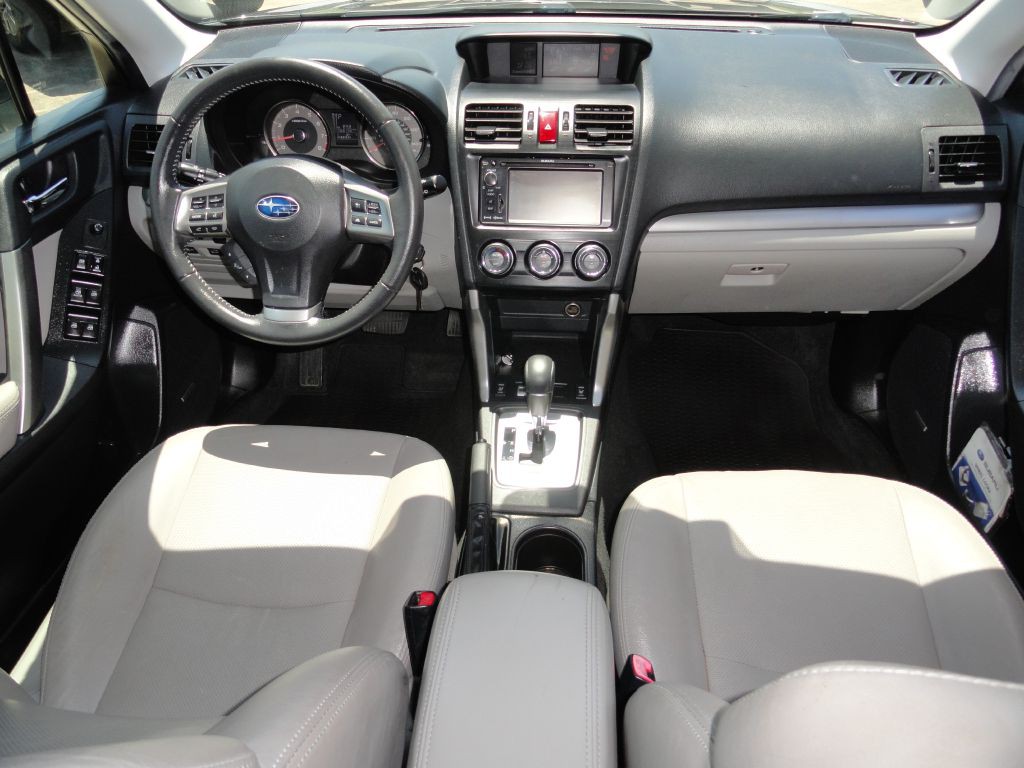 2015 Subaru Forester Image 6