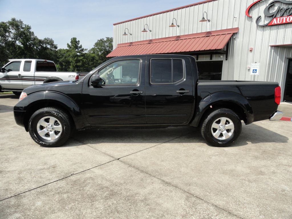 2012 Nissan Frontier Image 3
