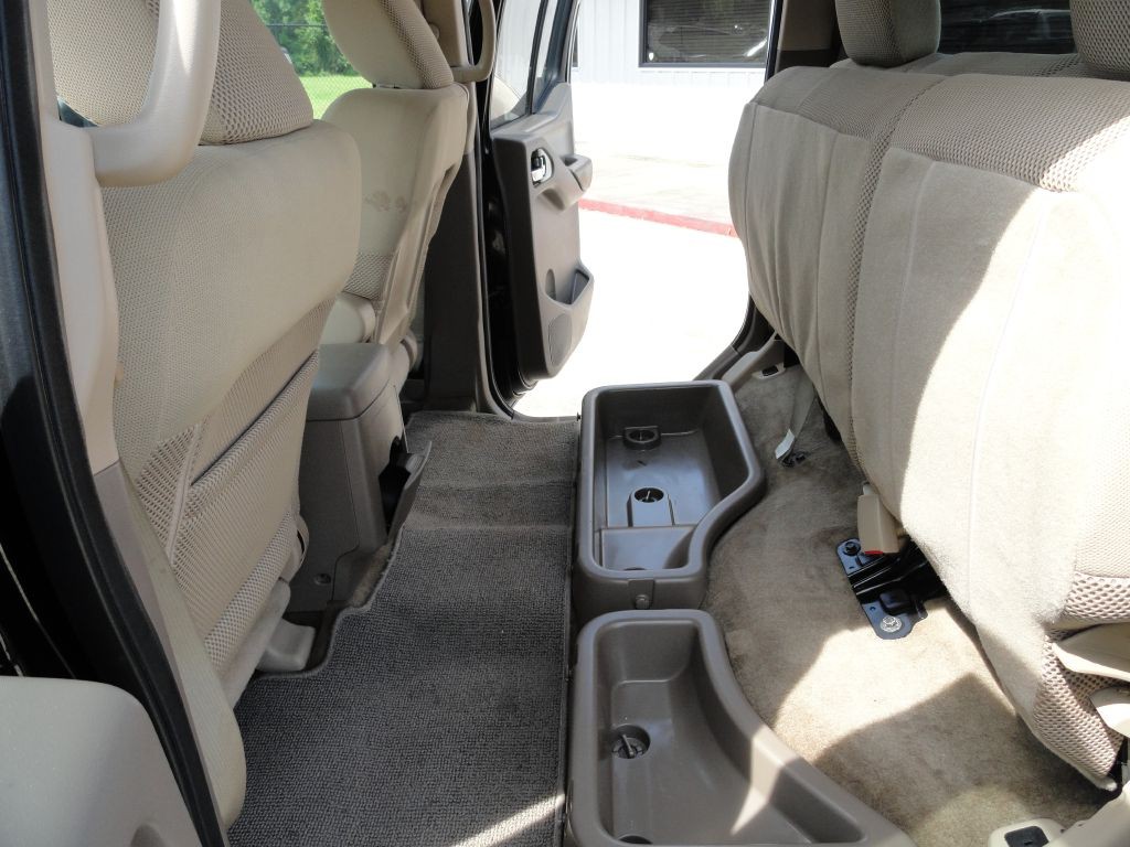 2012 Nissan Frontier Image 8