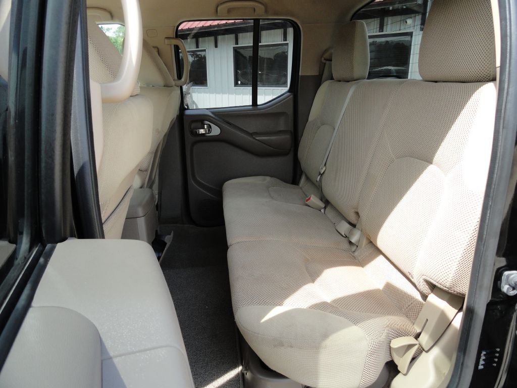 2012 Nissan Frontier Image 10