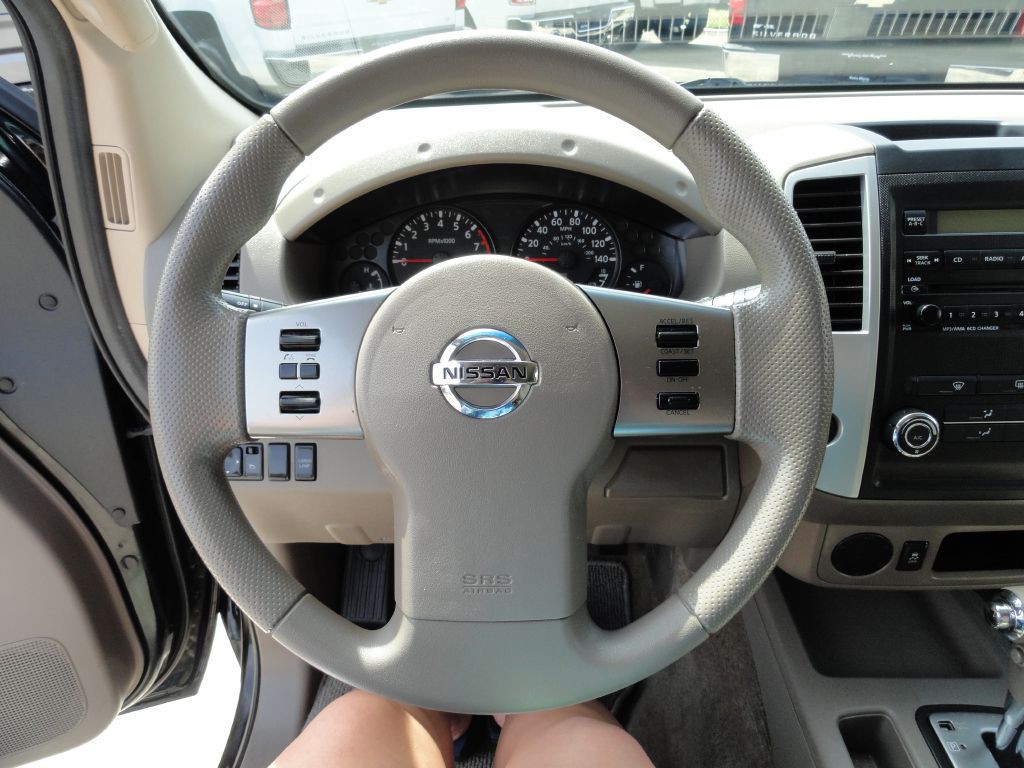2012 Nissan Frontier Image 16