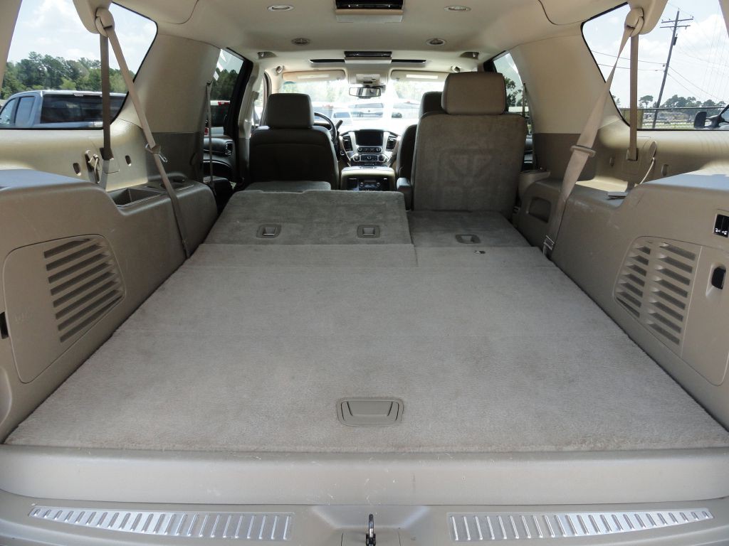 2015 Chevrolet Suburban Image 16