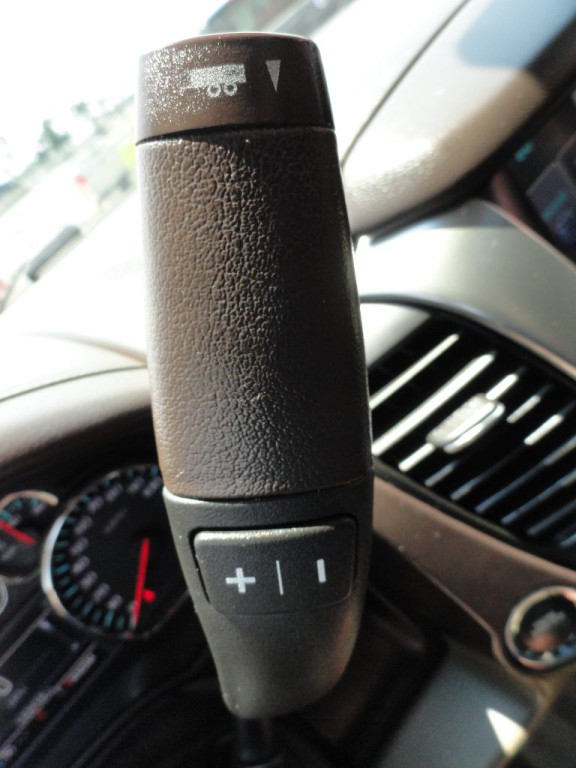 2015 Chevrolet Suburban Image 47
